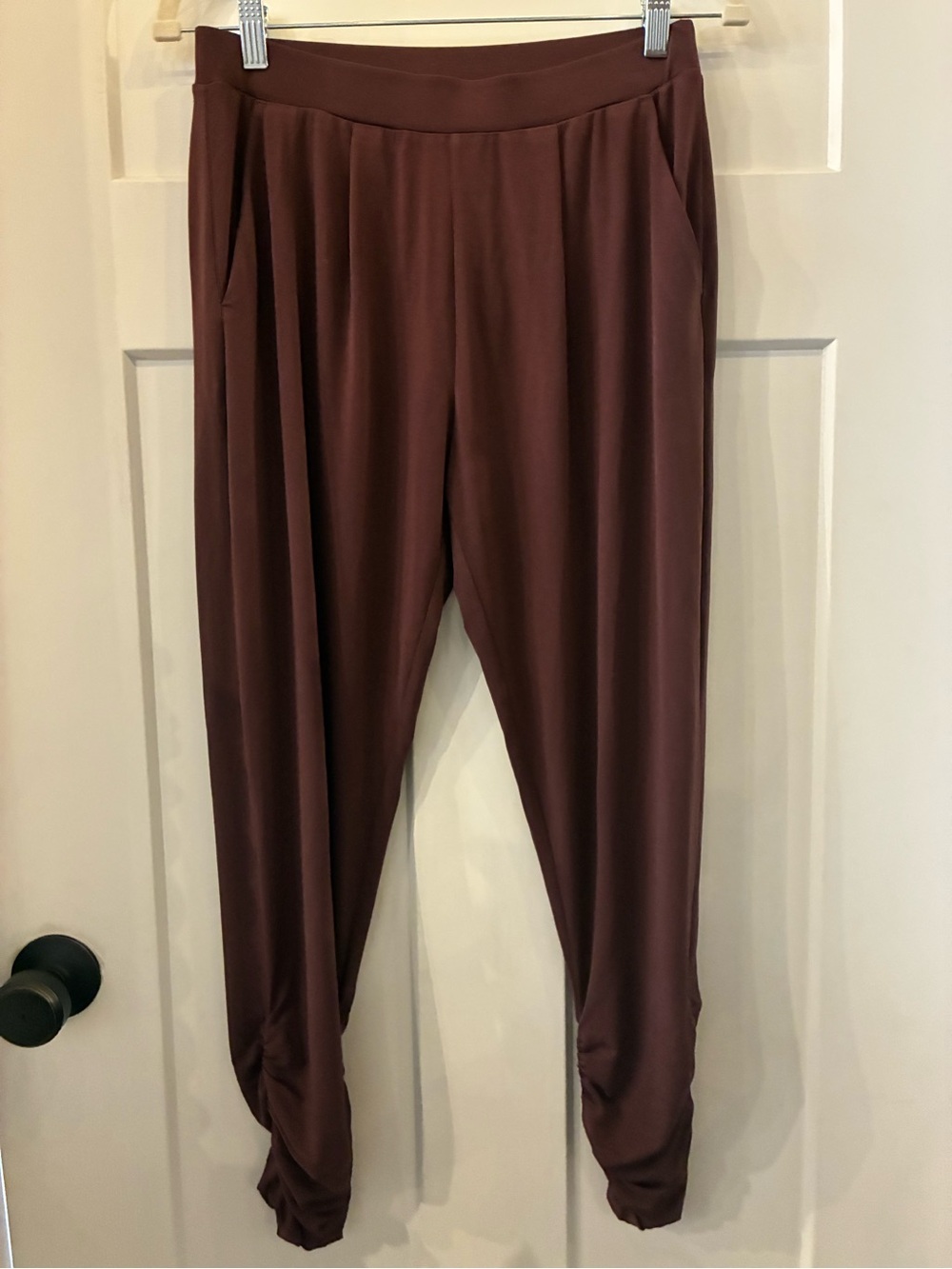 Express Women's Deep Mauve Wide Waistband Leggings